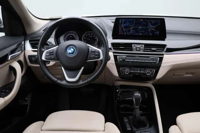 BMW X1 (2022) thumbnail 7
