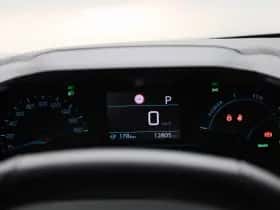 Peugeot e-208 (2022) thumbnail 8