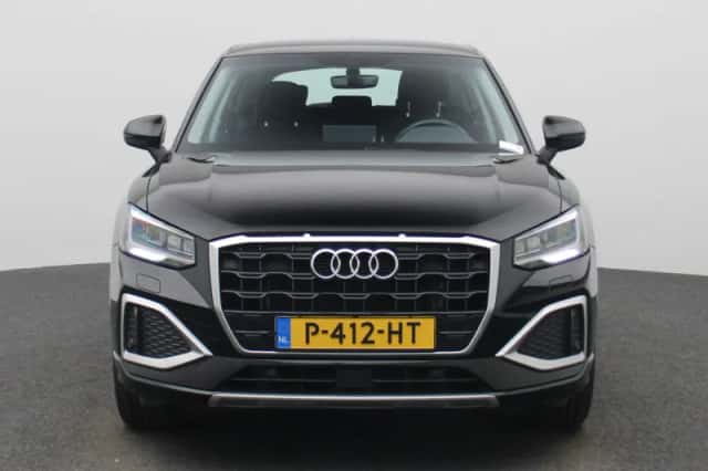 Audi Q2 (2022) thumbnail 3