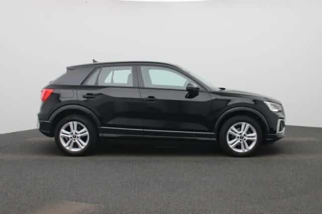 Audi Q2 (2022) thumbnail 6