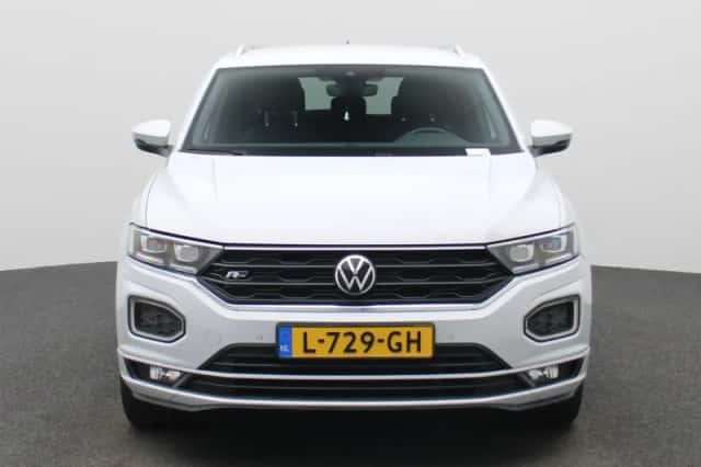 Volkswagen T-Roc (2021) thumbnail 3