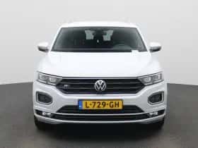 Volkswagen T-Roc thumbnail 3