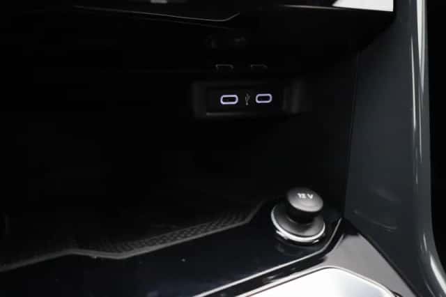 Volkswagen T-Roc (2021) thumbnail 22