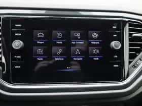 Volkswagen T-Roc thumbnail 23
