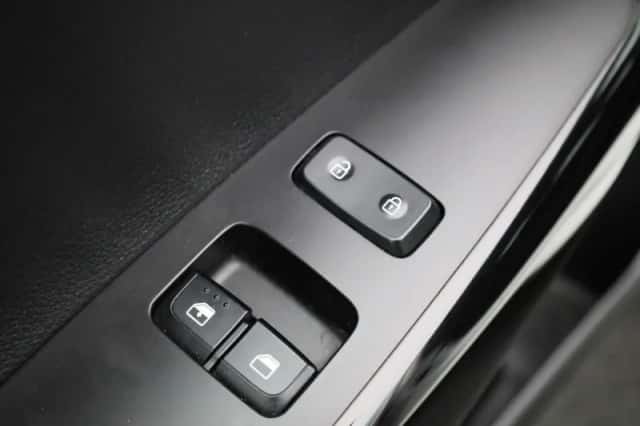 Kia Picanto (2021) thumbnail 24