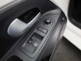 Volkswagen Up! thumbnail 19