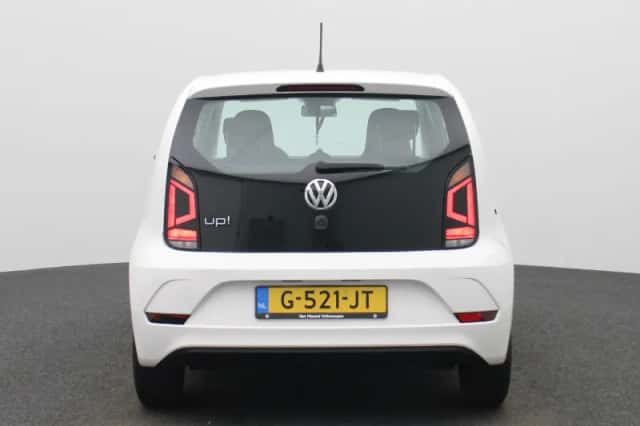 Volkswagen Up! (2019) thumbnail 5