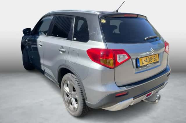 Suzuki Vitara (2015) thumbnail 4