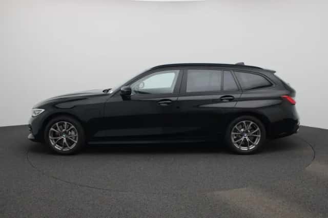 BMW 3-Serie (2021) thumbnail 4
