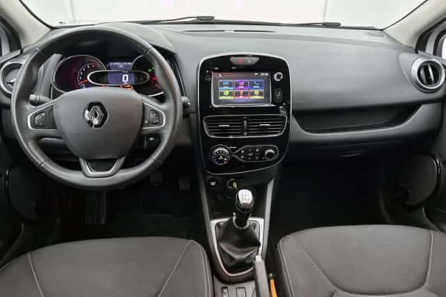 Renault Clio (2017) thumbnail 16