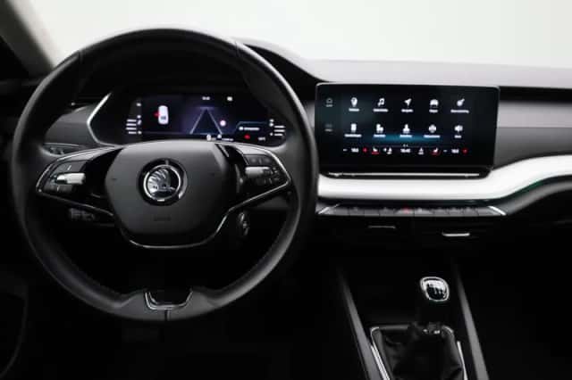 Škoda Octavia (2022) thumbnail 7