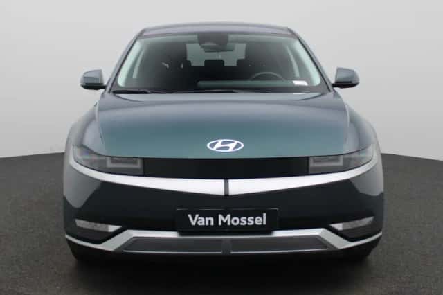 Hyundai Ioniq 5 (2024) thumbnail 3