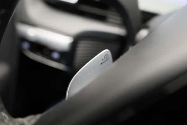 Hyundai Ioniq 5 (2024) thumbnail 24
