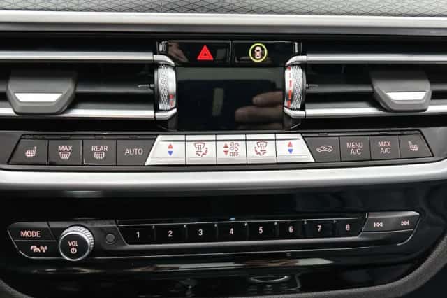 BMW X3 (2023) thumbnail 27