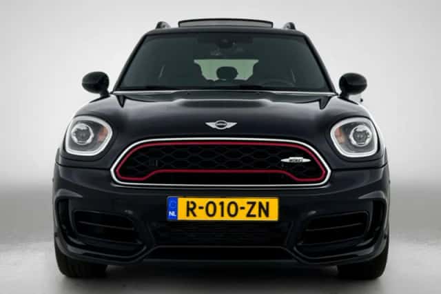 MINI Countryman (2018) thumbnail 5