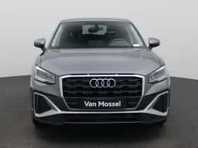 Audi Q2 thumbnail 3