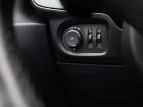 Opel Corsa (2022) thumbnail 23