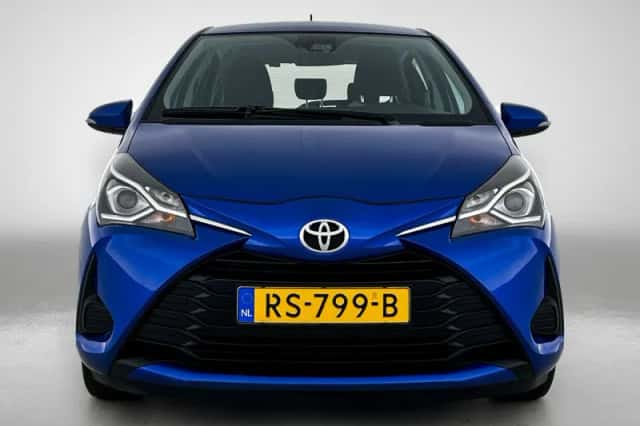 Toyota Yaris (2018) thumbnail 5