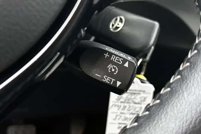 Toyota Yaris (2018) thumbnail 6