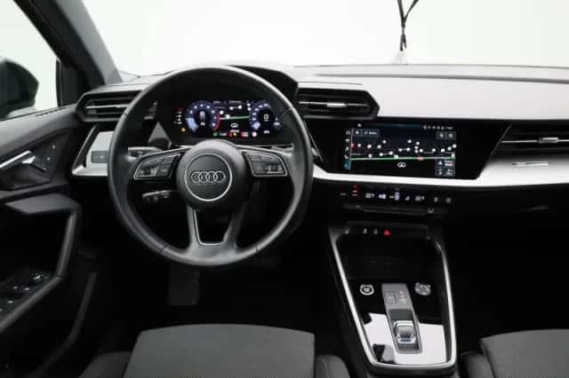 Audi A3 (2023) thumbnail 7