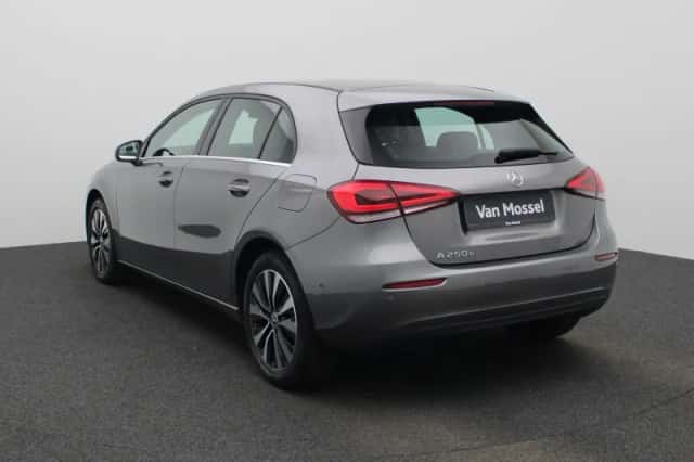 Mercedes-Benz A-Klasse (2022) thumbnail 2