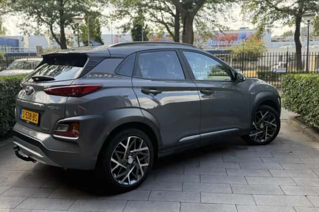 Hyundai Kona (2019) thumbnail 2