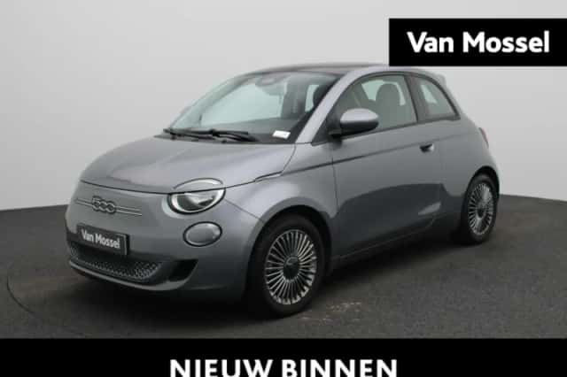 Fiat 500 (2022) thumbnail 1
