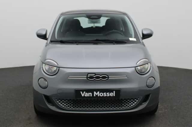 Fiat 500 (2022) thumbnail 3
