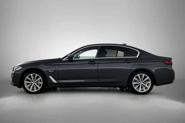 BMW 5-Serie (2022) thumbnail 2