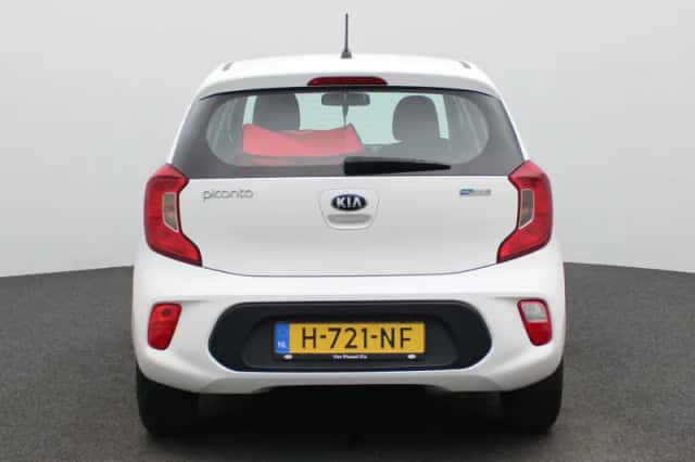 Kia Picanto (2020) thumbnail 5