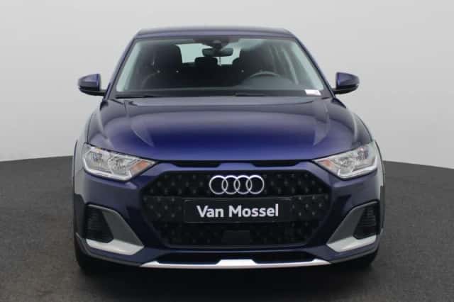 Audi A1 (2023) thumbnail 3