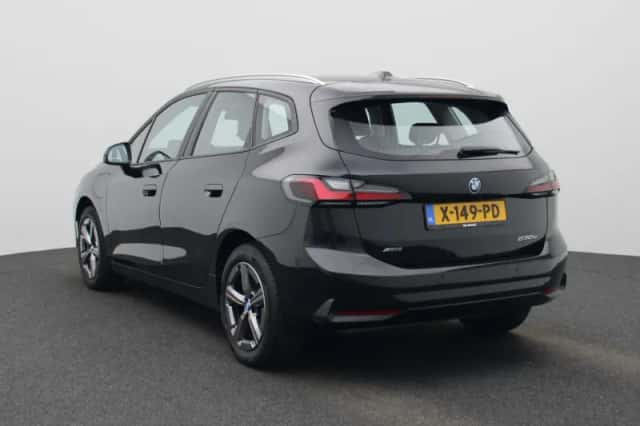 BMW 2-Serie (2024) thumbnail 2