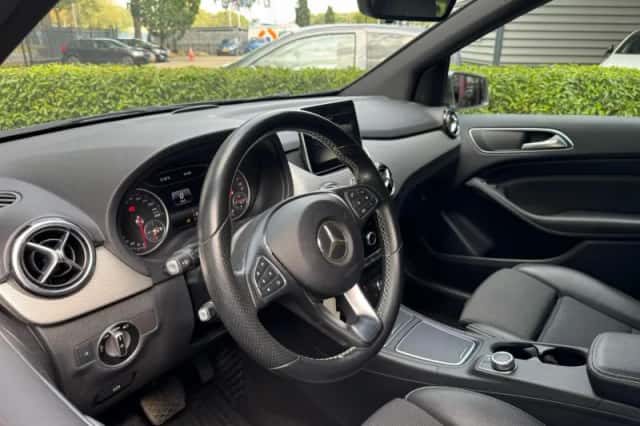 Mercedes-Benz B-Klasse (2016) thumbnail 4