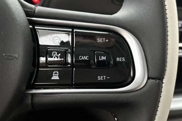 Fiat 500e (2023) thumbnail 6