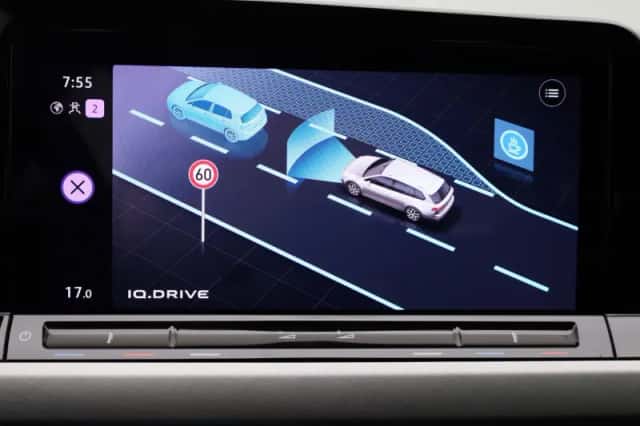 Volkswagen Golf (2022) thumbnail 19