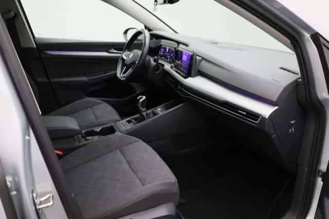 Volkswagen Golf (2022) thumbnail 30