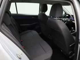 Volkswagen Golf thumbnail 31
