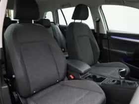 Volkswagen Golf thumbnail 32