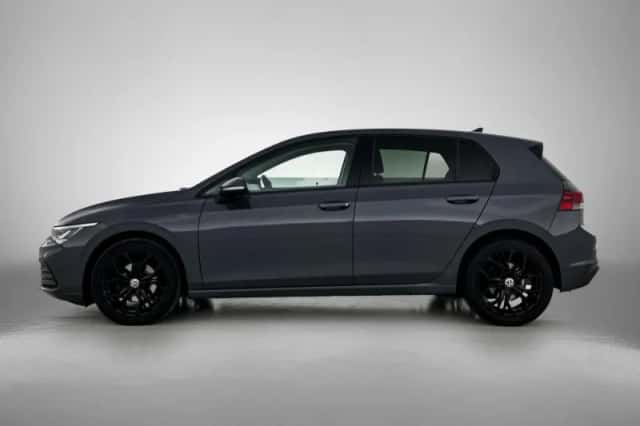 Volkswagen Golf (2020) thumbnail 2