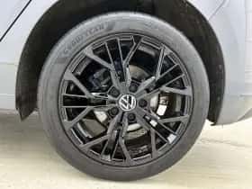 Volkswagen Golf thumbnail 31