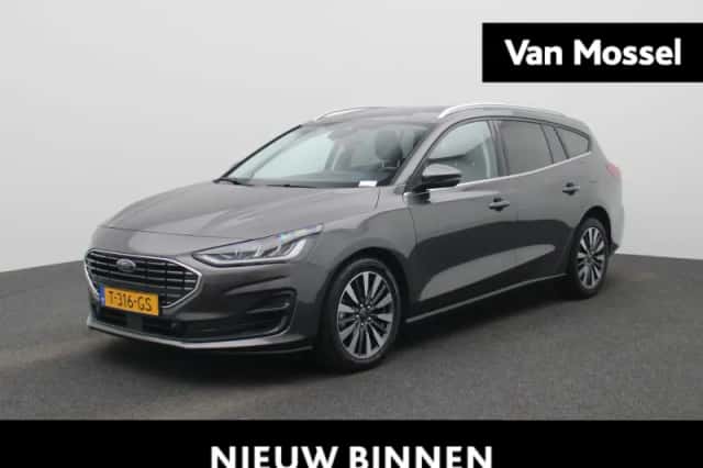 Ford Focus (2023) thumbnail 1