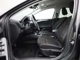 Ford Focus thumbnail 11