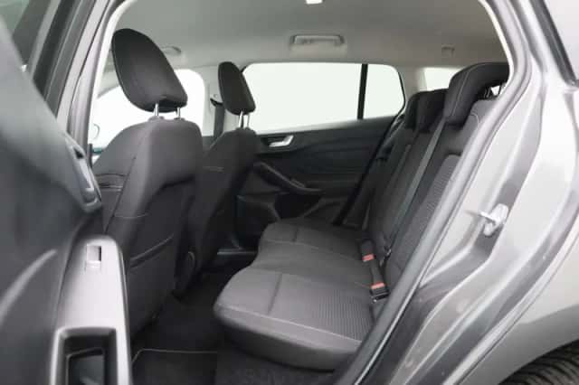 Ford Focus (2023) thumbnail 12