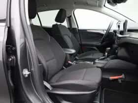Ford Focus thumbnail 30