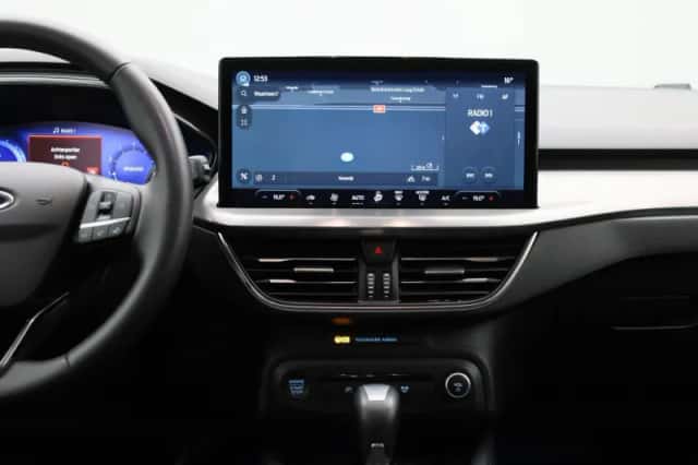 Ford Focus (2023) thumbnail 9