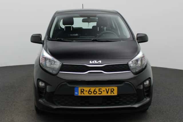 Kia Picanto (2022) thumbnail 3