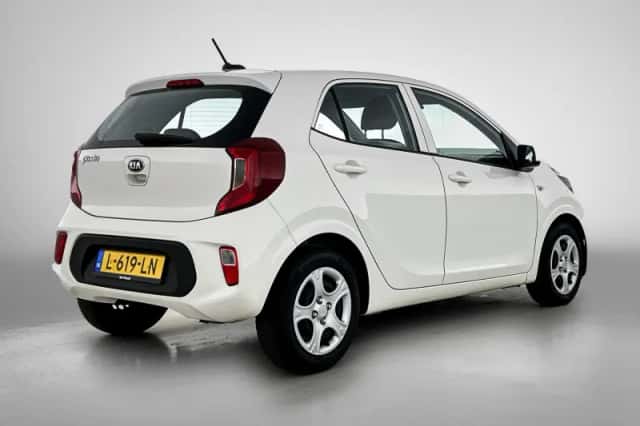 Kia Picanto (2021) thumbnail 4