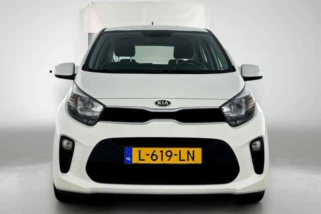 Kia Picanto (2021) thumbnail 5