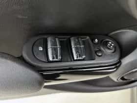 MINI Cooper S thumbnail 37