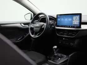 Ford Focus thumbnail 30